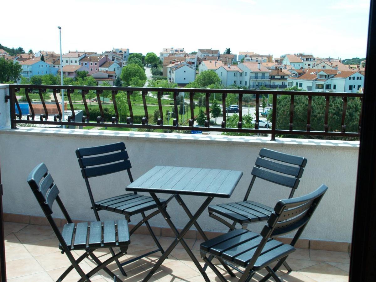 Apartments Frank Ровінь Екстер'єр фото