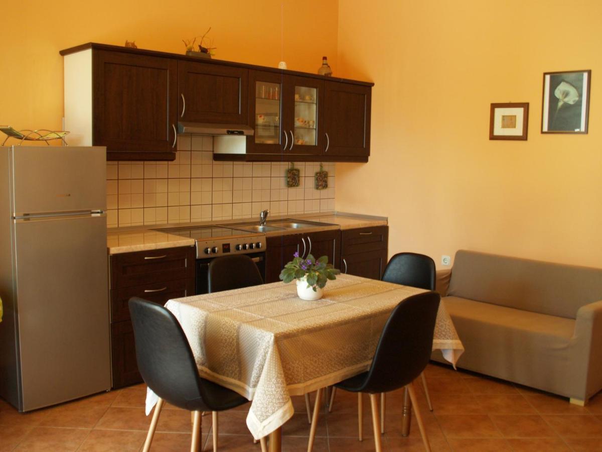 Apartments Frank Ровінь Екстер'єр фото
